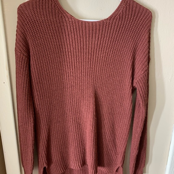 Clothes - Picture 2 of 8